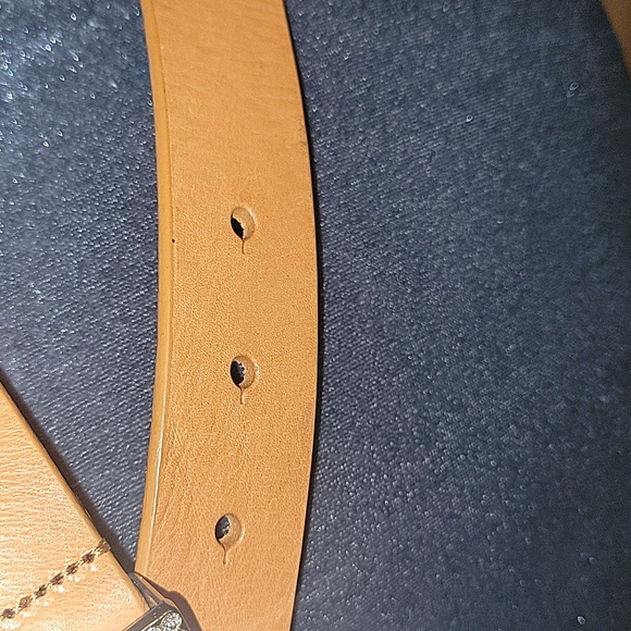 Guess Rhinestone Buckle & Camel Color Belt - Picture 4 of 16